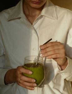 Read more about the article Navigating The Sea Of Online Health Advice